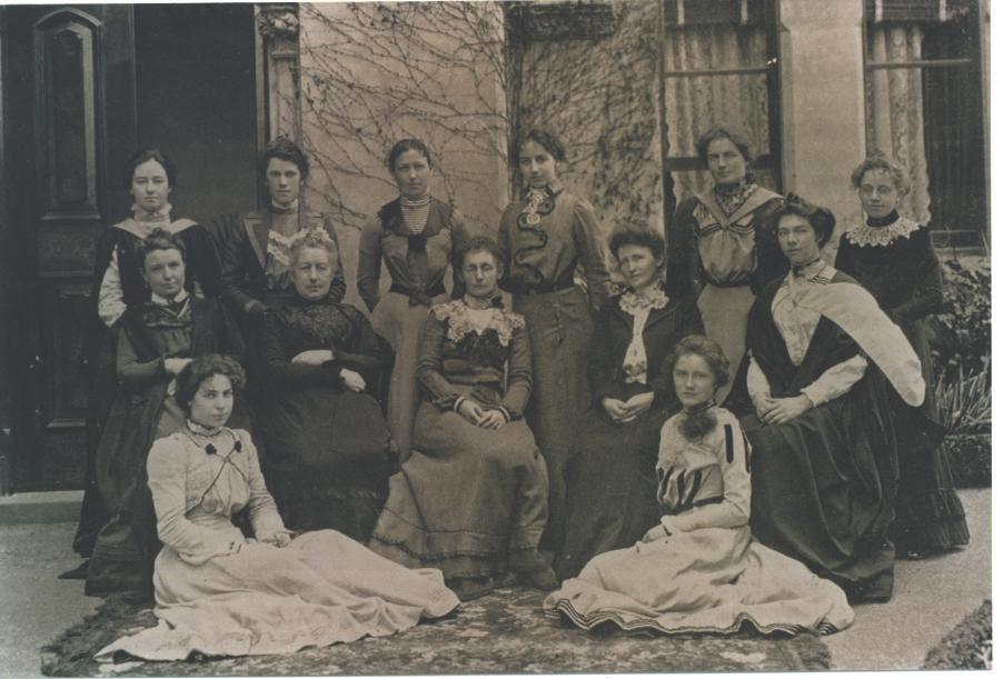 Female Teaching Staff, 1904