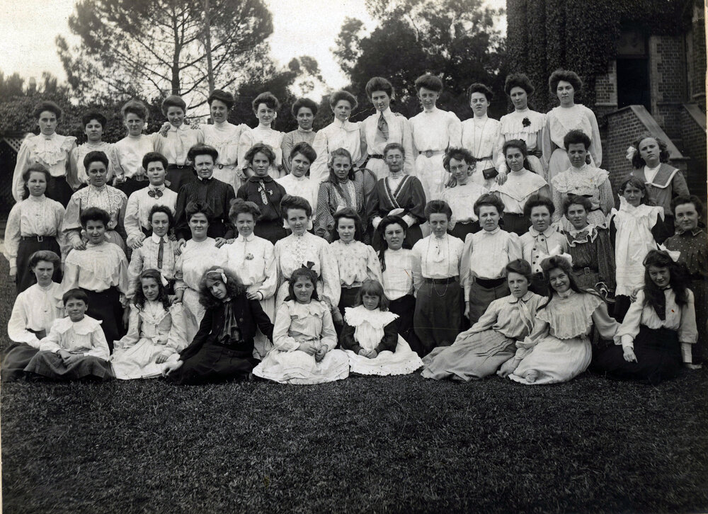 Boarders, 1906