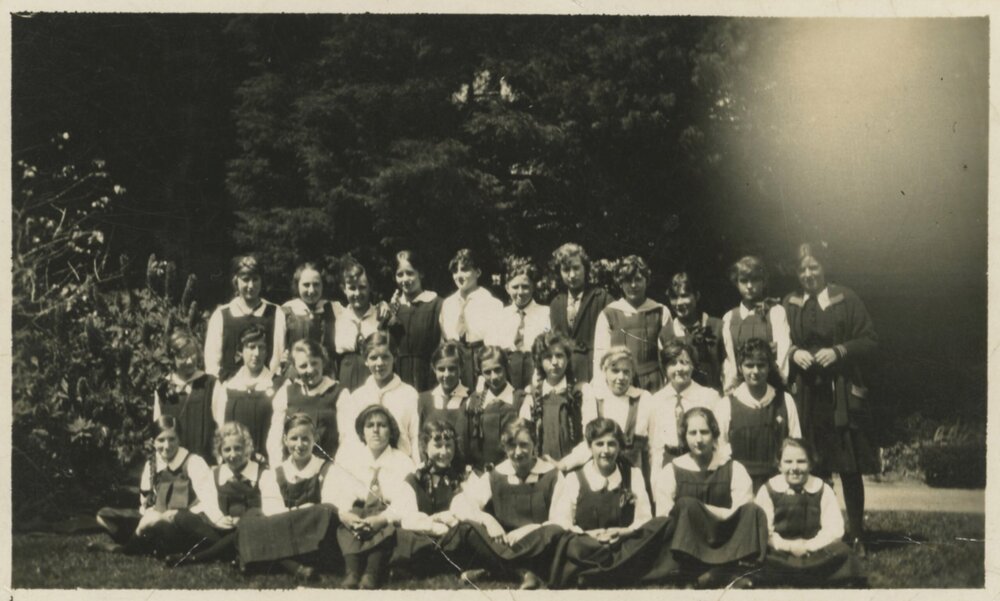 Photograph of Form IVa, 1918