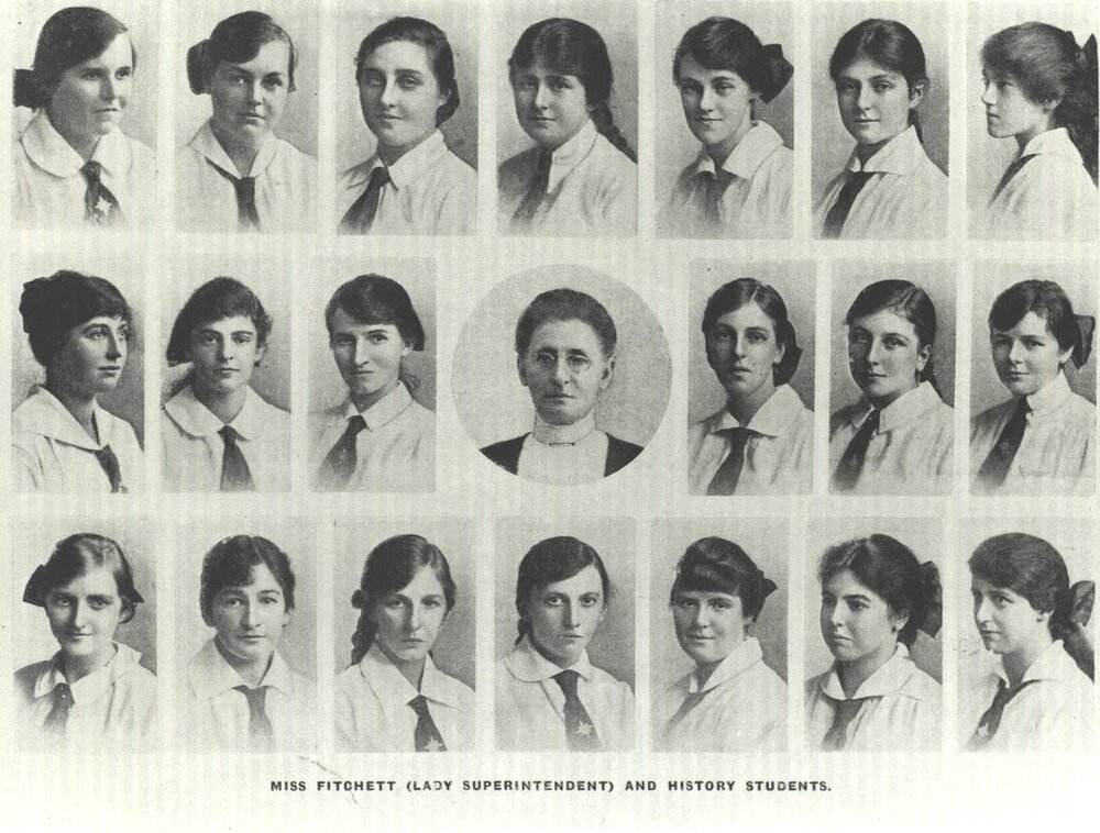 Miss Fitchett and History Students from Prospectus, c.1918