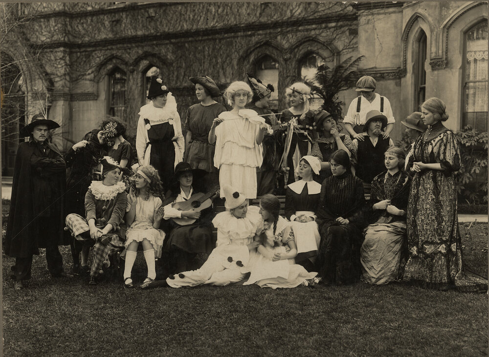 Photograph of cast of 1923 School Play, "Prunella, or Love in a Dutch Garden"