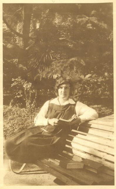 Isabel Gordon, 1924