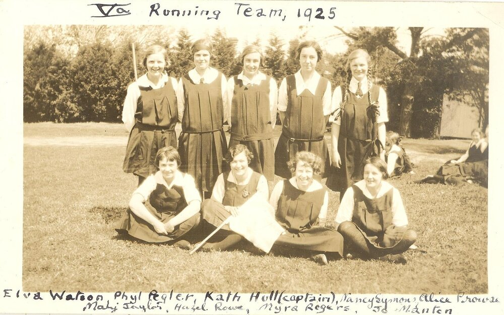 Photo of Form Va Running Team, 1925