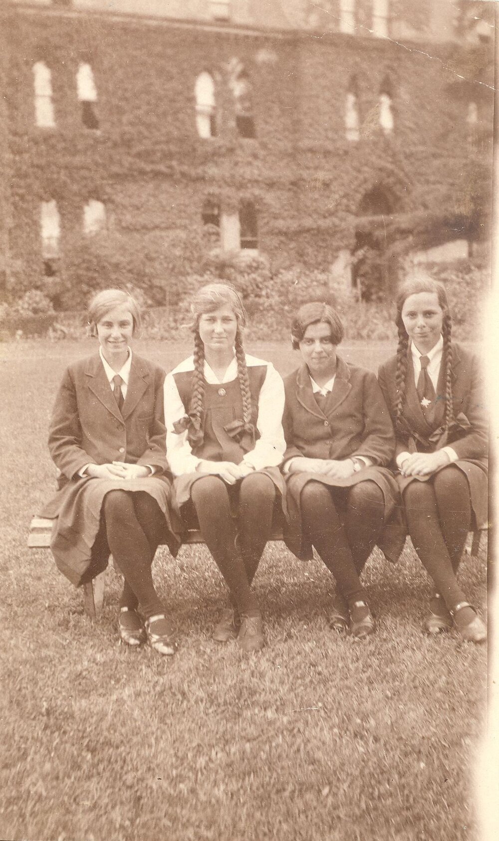 Photo of  students K. Hull, F. Kruse, M. McInnes, P. Bickford, c.1925 - 1926