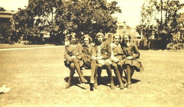 Form friends of Margaret Wookey in gardens, c.1929
