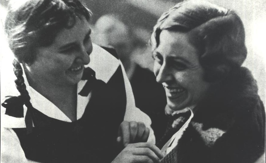 Pilot Amy Johnson at MLC, 1930