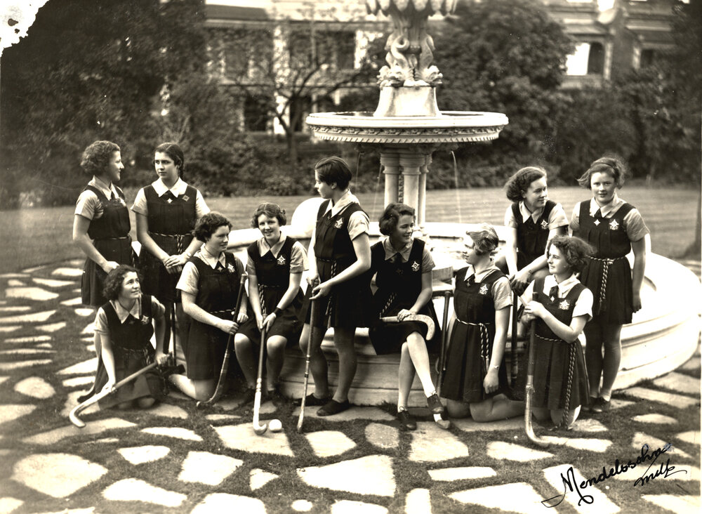 Photograph of Hockey Team, 1937