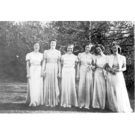 Photo: M Richards, P Trewhella, M Robinson, S Robinson, J Nixon, ?, D Dungey, Birthday Night, c1942