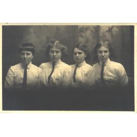 Honour Sciences Girls, 1913