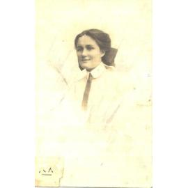 Portrait of Winnie Norman, c.1918