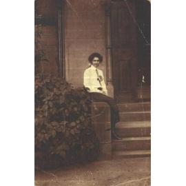 Portrait of Phyllis Sleeman, 1907
