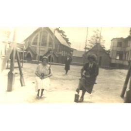 Rosie Roe and Amy Noble in The Quad, 1924