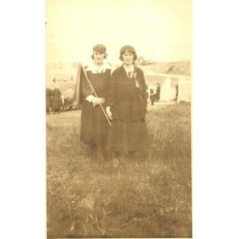 Do and Jess at Sports, 1924