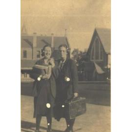 Grace Guthridge and Edna Pryor, 1921