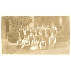 Photo of 17 students, may be a class, c.1925-26