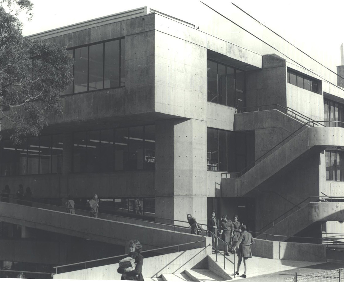 1974 Woodgate Resource Centre